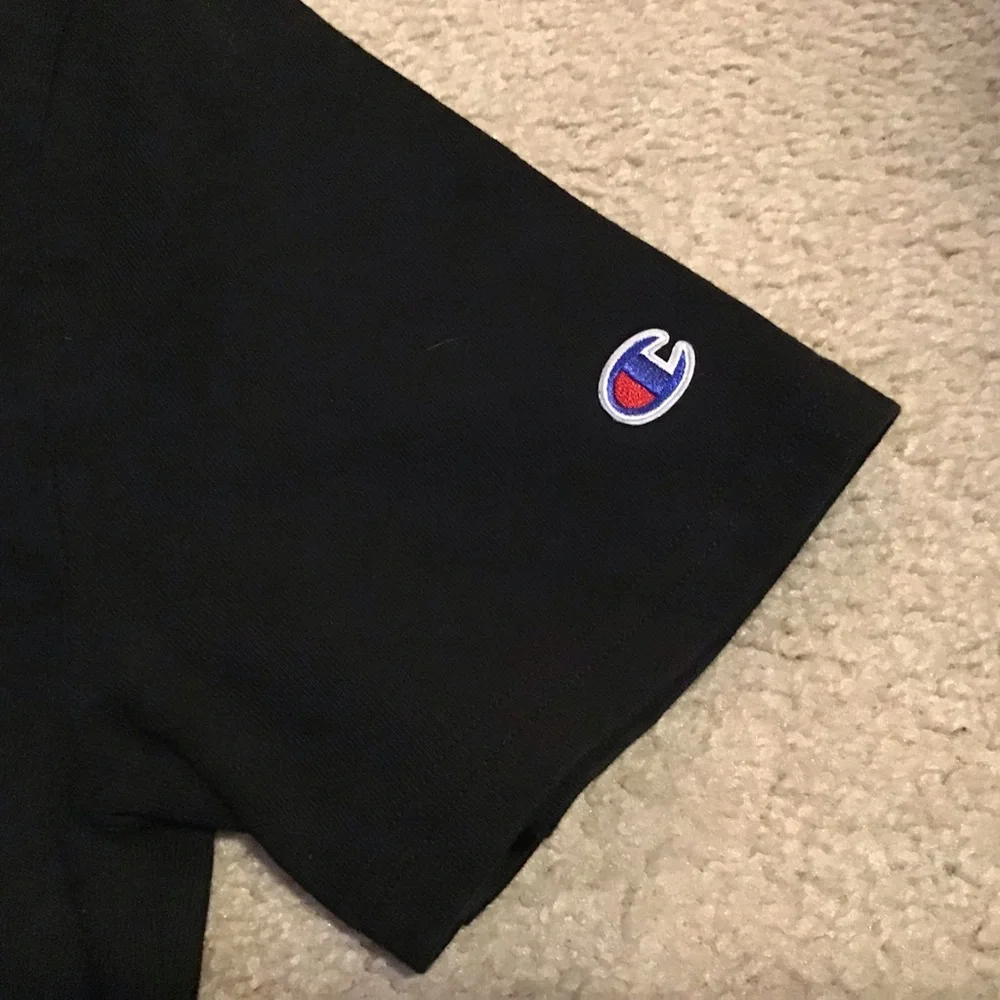 Champion Logo Men’s Black T-shirt Short Sleeve Casual School Streetwear Sz Small - Picture 5 of 9